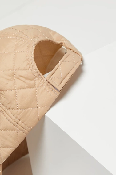 Czapka z daszkiem beżowa