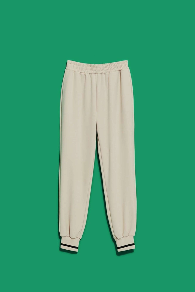 Gładkie dresowe spodnie piaskowe