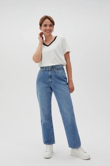 Szerokie jeansy z paskiem niebieskie