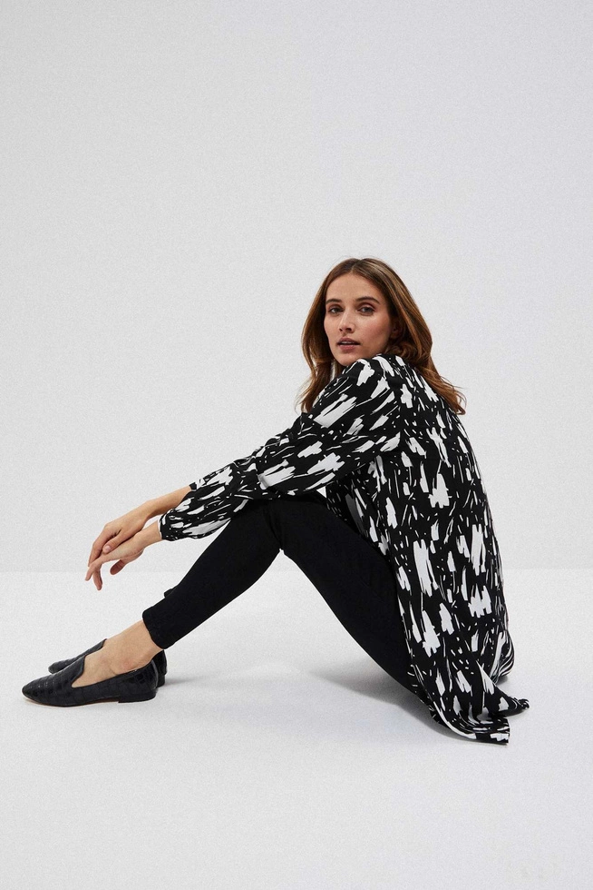 Długa koszula z wiskozy zapinana na guziki czarna