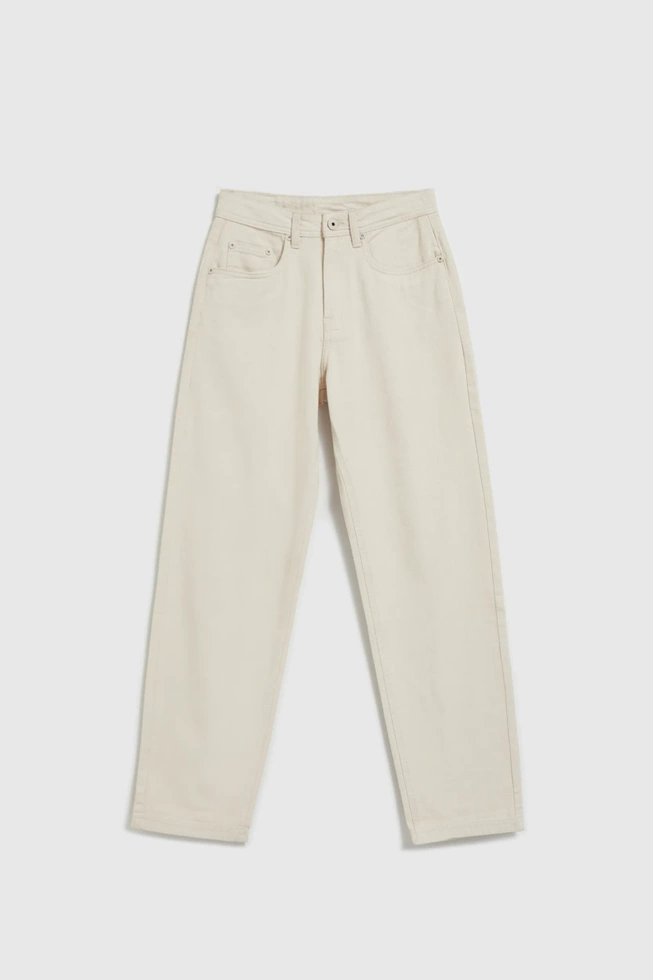 Bawełniane jeansy z prostą nogawką beżowe