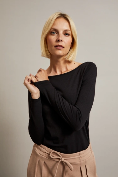 Gładka bluzka z długimi rękawami czarna