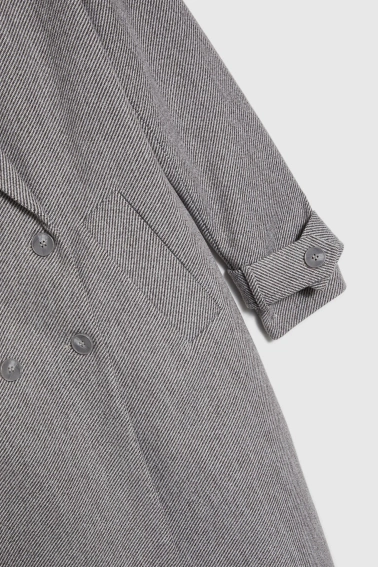 Długi płaszcz szary