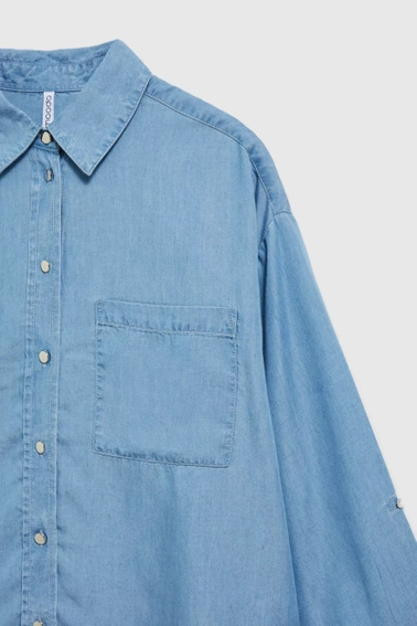 Koszula lyocell z kołnierzykiem zapinana na guziki niebieska