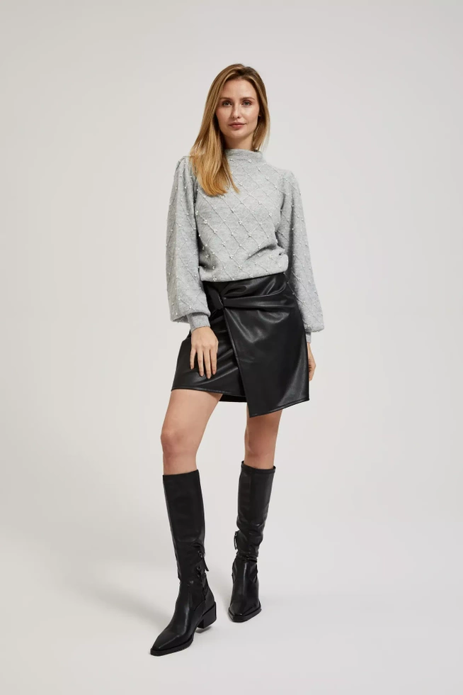 Sweter z bufiastymi rękawiami