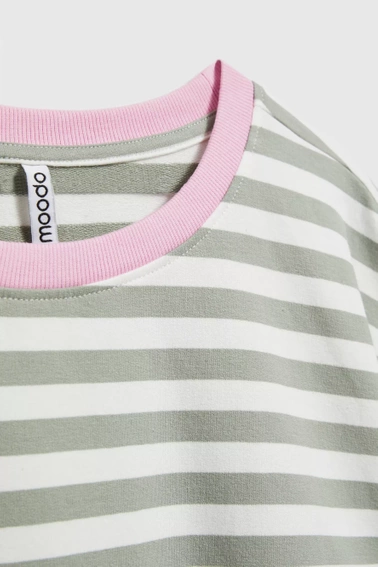 Bluza w paski oliwkowa