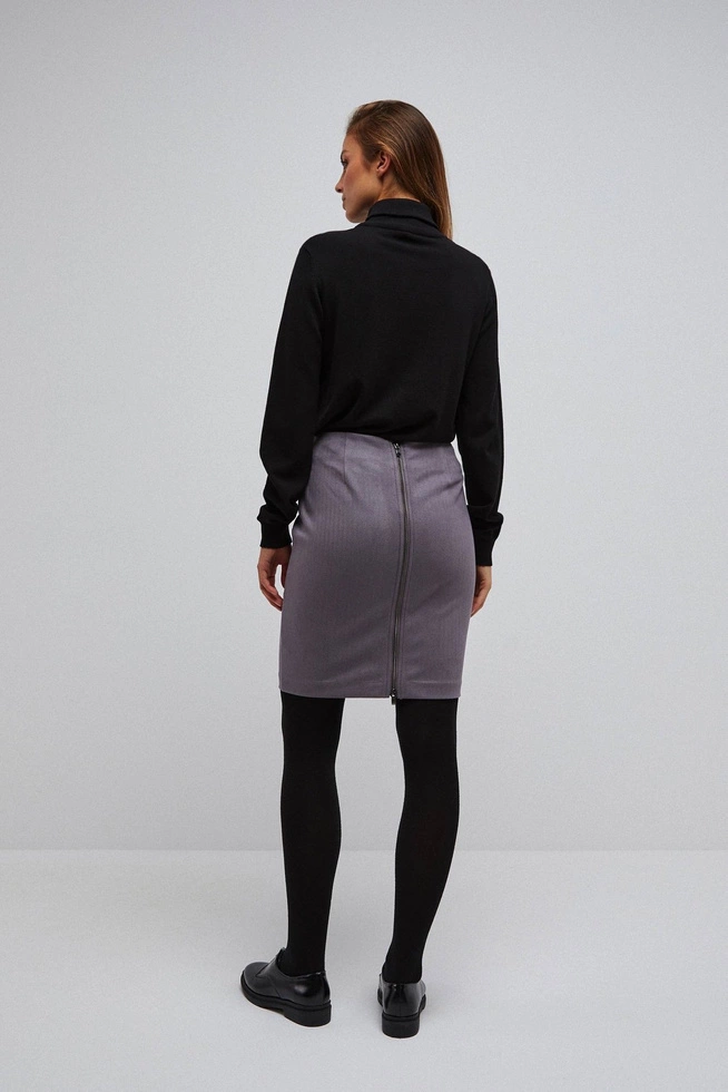 Spódnica ołówkowa z połyskującą nitką