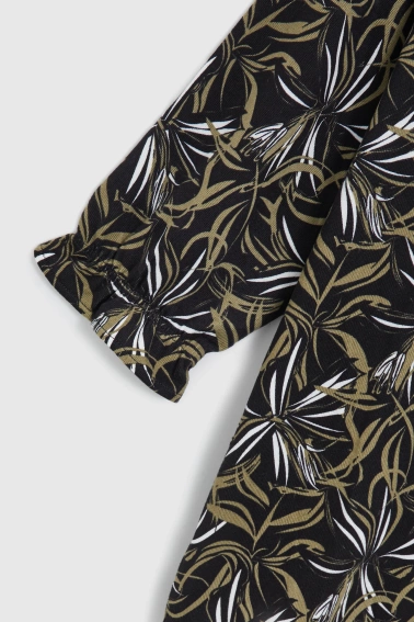 Sweter z wzorem czarny