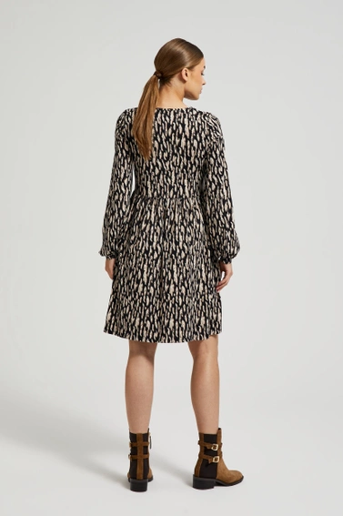 Sukienka z bufiastymi rękawami brązowa