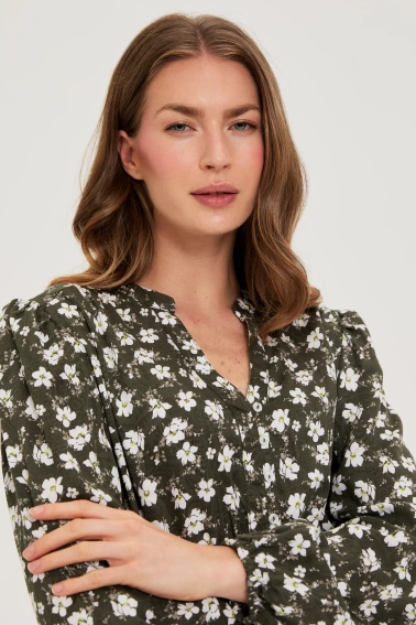 Rozkloszowana sukienka w kwiaty oliwkowa 