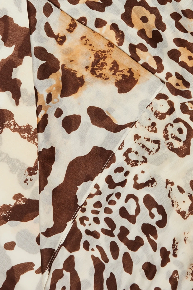 Szal w panterkę beżowy