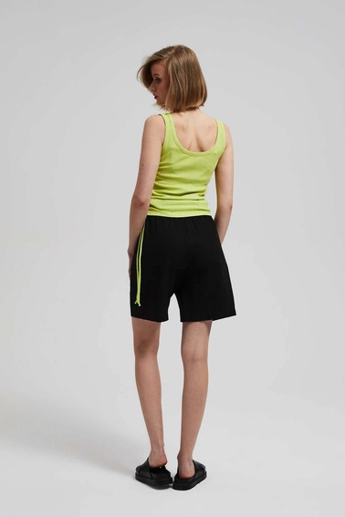 Szorty z gumą w talii 