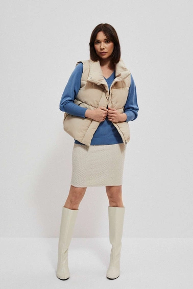 Krótka, pikowana kamizelka ze stójką