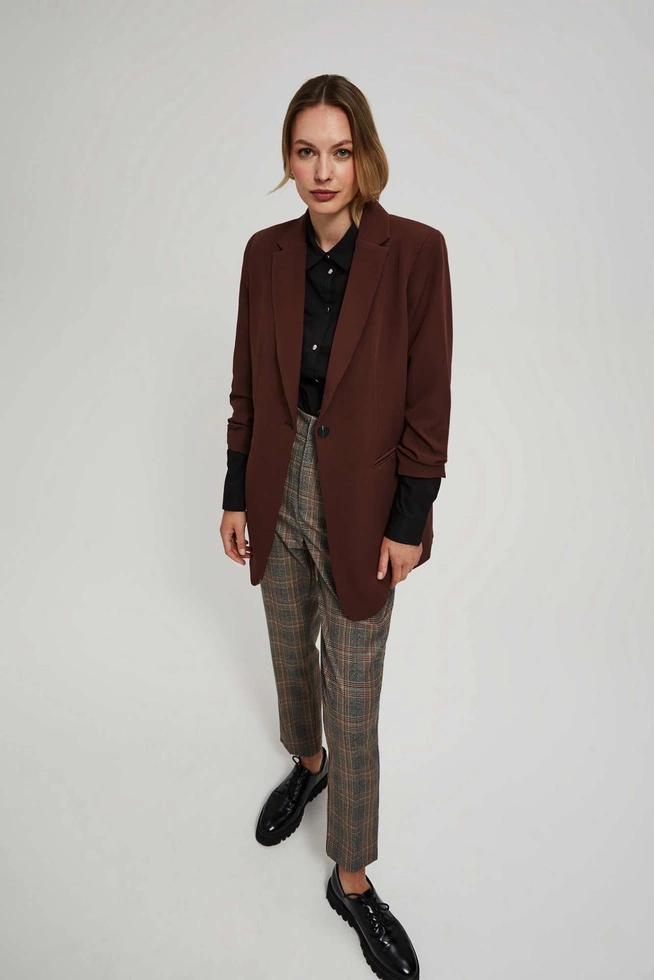 Jednorzędowa marynarka z rekawami 3/4