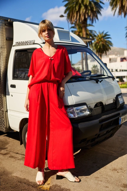 Wiskozowe spodnie z szerokimi nogawkami czerwone