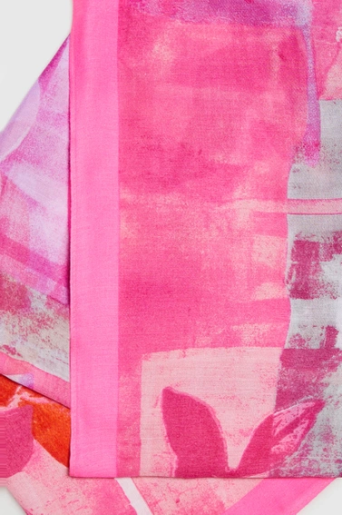 Wzorzysty szal różowy