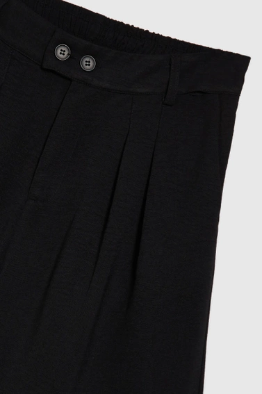 Szorty z kieszeniami czarne 