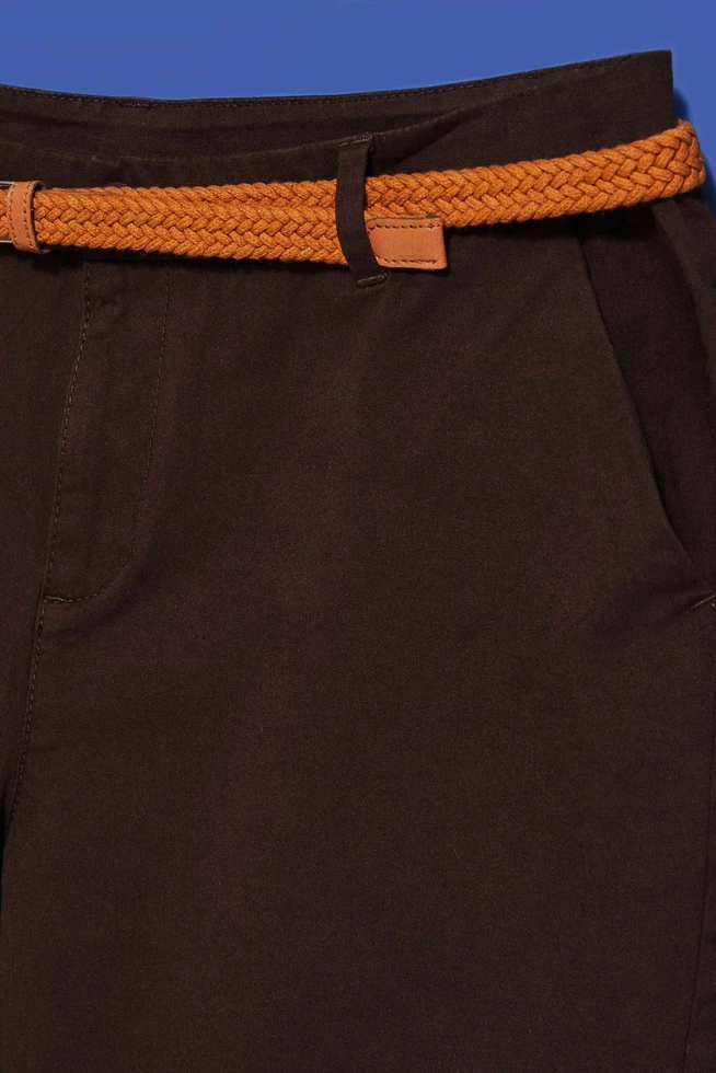 Szorty z plecionym paskiem ciemnbrązowe