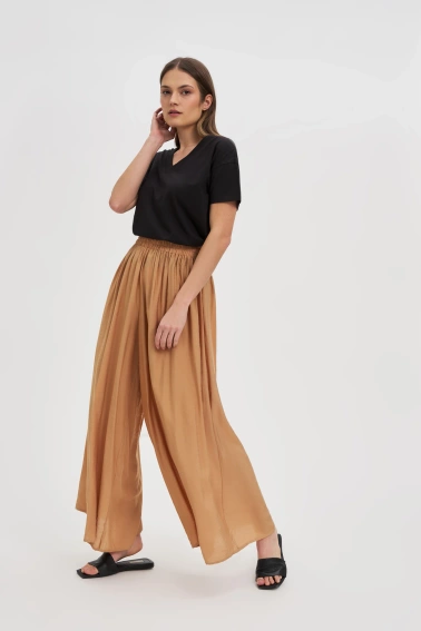 Wiskozowe spodnie z szerokimi nogawkami beżowe