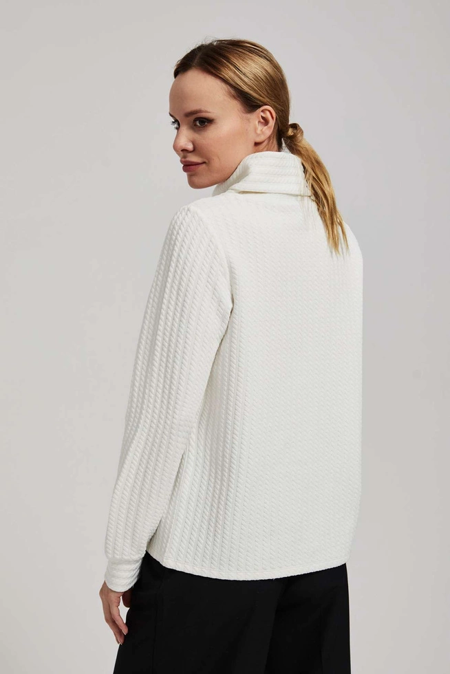 Bluza z szerokim golfem perłowa