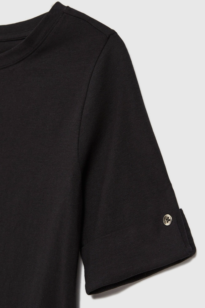 Gładki t-shirt z podwijanymi rękawami czarny