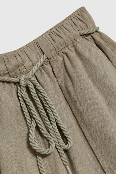 Luźne szorty oliwkowe