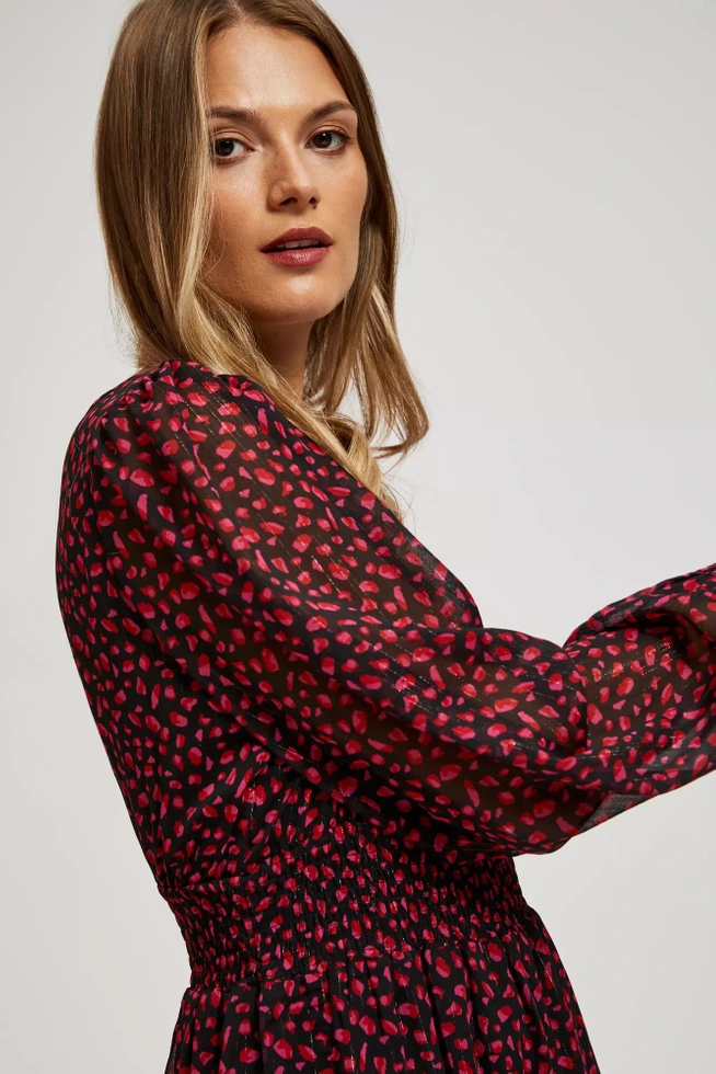 Sukienka z bufiastymi rękawami i dekoltem w serek czarna