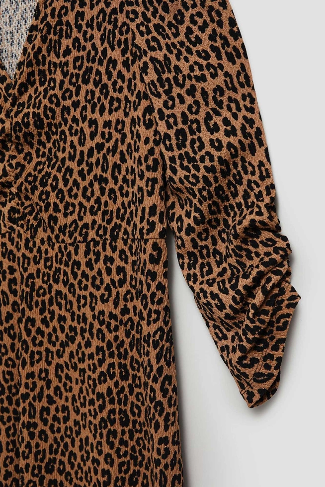 Sukienka midi w panterkę brązowa