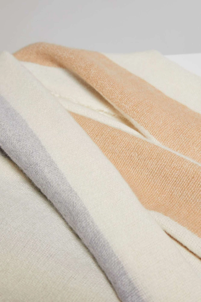 Szalik w kratę piaskowy