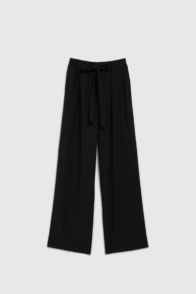 Gładkie spodnie z szerokimi nogawkami i wiązaniem w pasie czarne