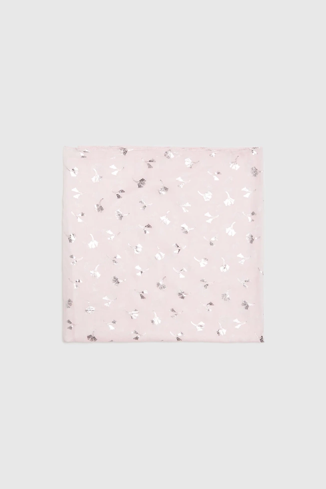 Szal z nadrukiem różowy