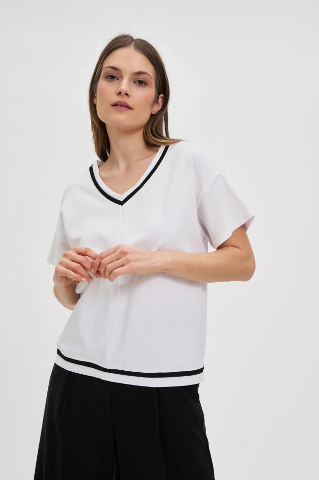 Bawełniana bluzka z dekoltem w serek biała