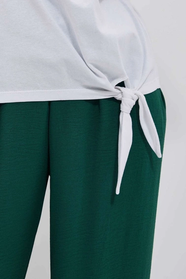 T-shirt z wiązaniem biały