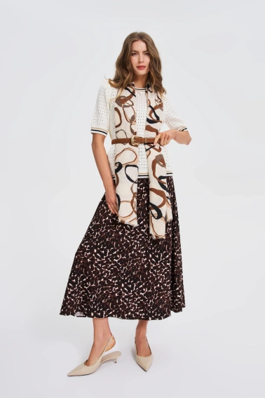 Szal z wzorem beżowy