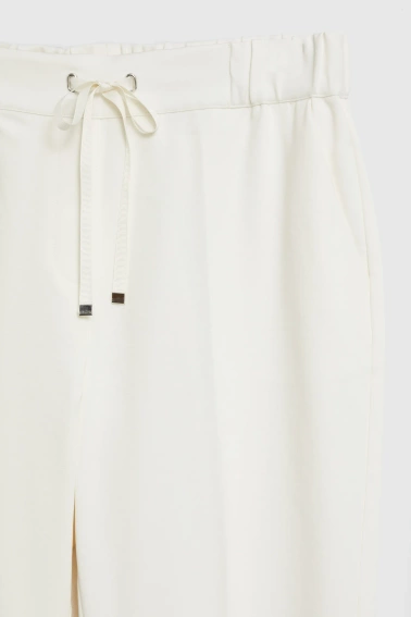 Spodnie w kant białe