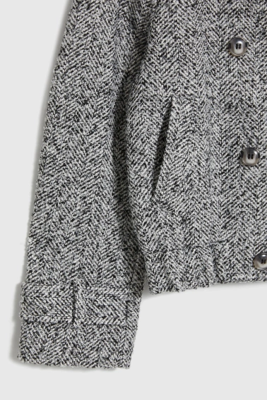 Krótki płaszcz czarno-biały