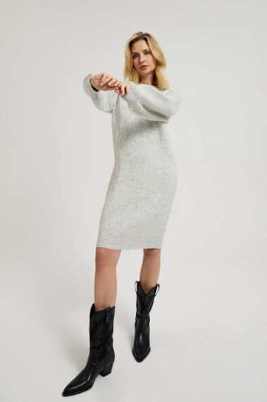 Prosta dzianiowa sukienka szara