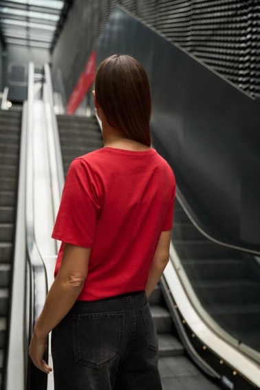 Bawełniana bluzka z aplikacją czerwona