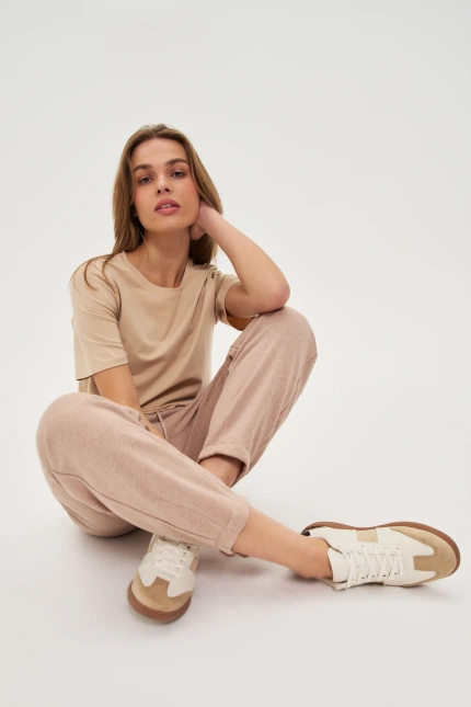 Spodnie dresowe beżowe