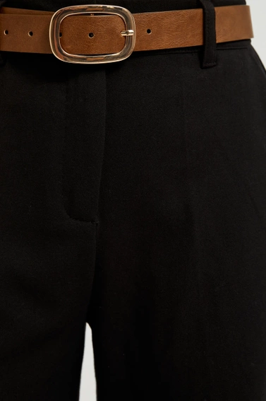 Gładki pasek z klamrą w kolorze złotym brązowy 