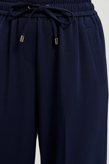 Spodnie z szerokimi nogawkami i wiązaniem w pasie granatowe