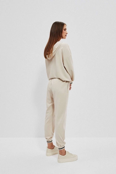 Gładkie dresowe spodnie piaskowe