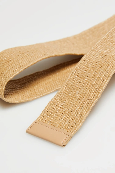 Pleciony pasek z klamrą beżowy