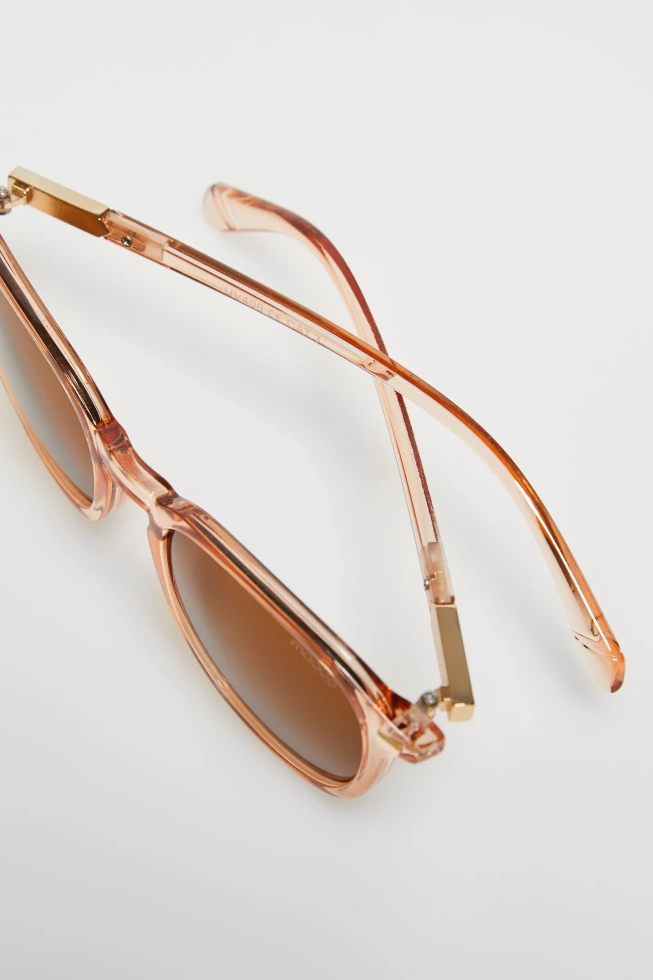 Okulary przeciwsłoneczne beżowe