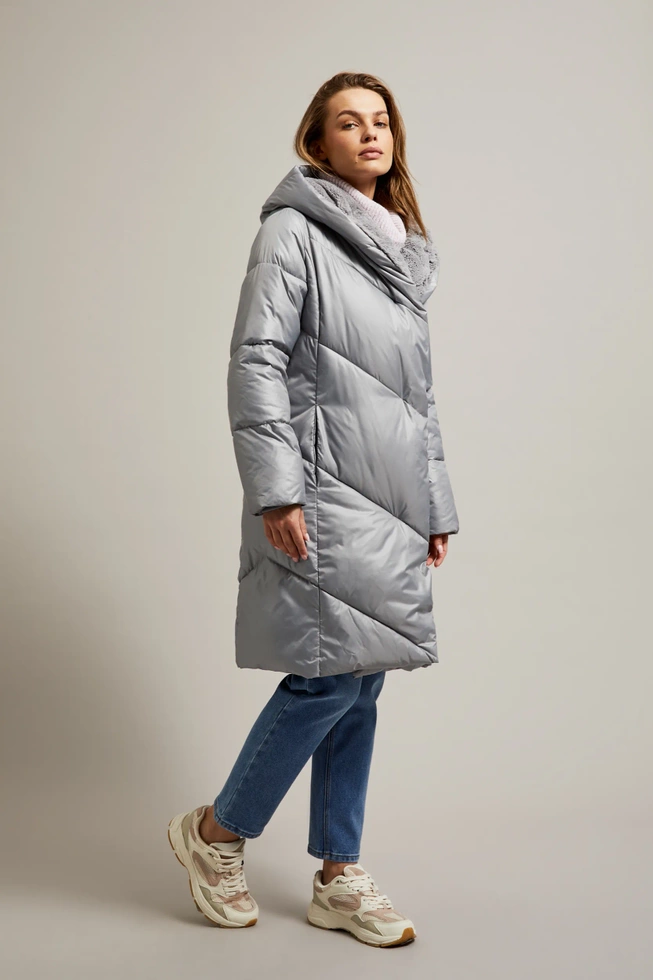 Kurtka z pikowaniem szara