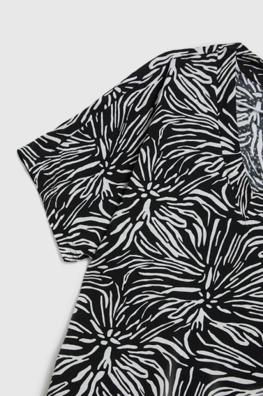 Wiskozowa koszula z wzorem czarna