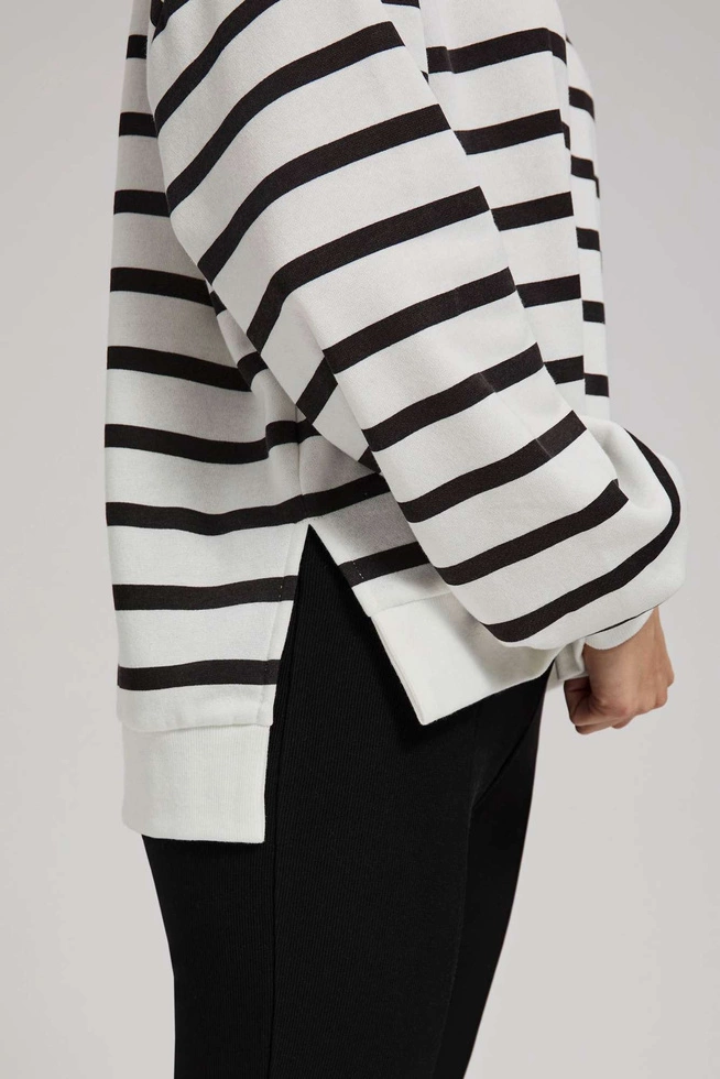 Bluza w paski z bufaistymi rękawami