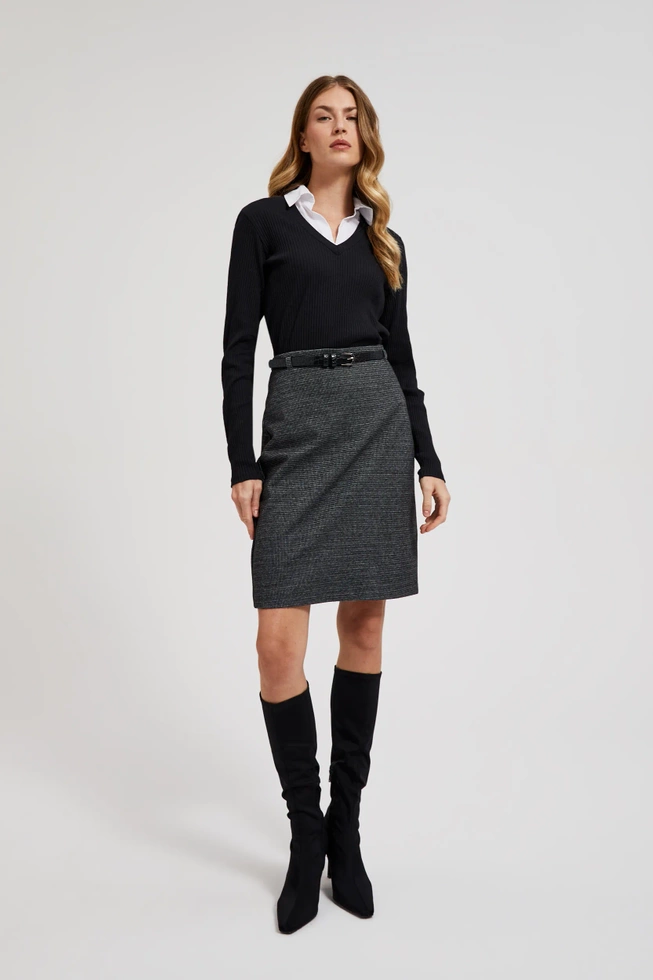 Prążkowana bluzka z kołnierzykiem czarna