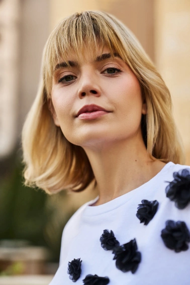 T-shirt z aplikacją biały