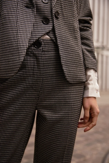 Spodnie w pepitkę szare